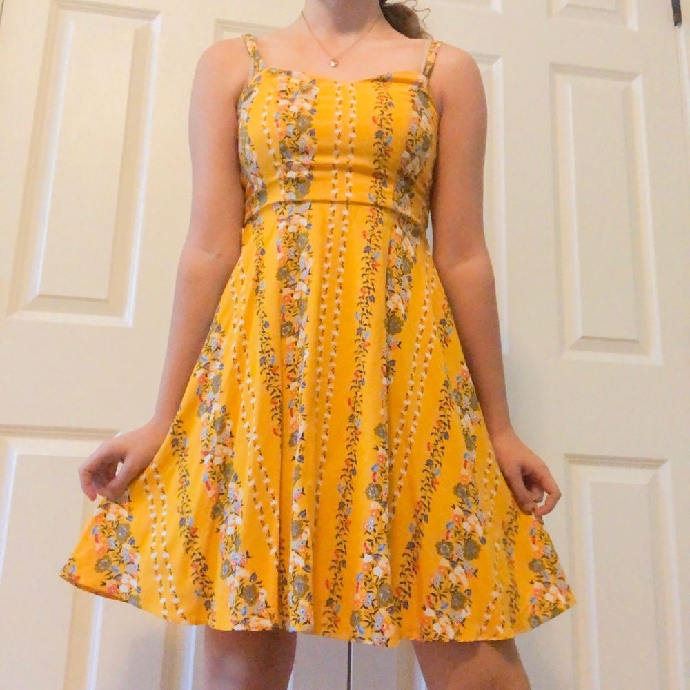 Old navy yellow floral dress